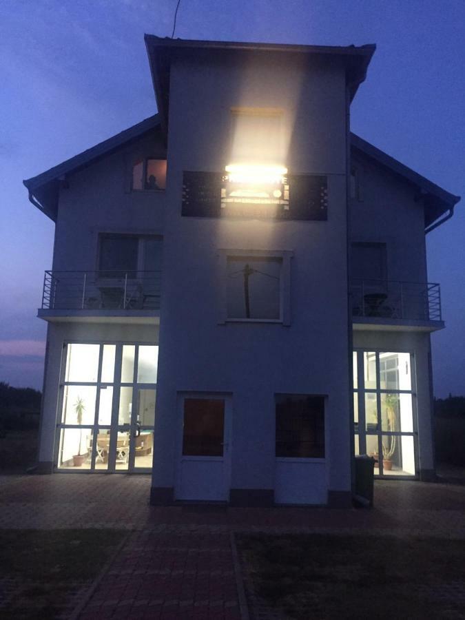 Sobe Matea - Prenociste Hotel Vinkovci Exterior photo